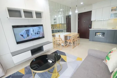 Căn hộ hai phòng ngủ — BOM HOMES- VINHOMES D'CAPITAL- SERVICE APARTMENt